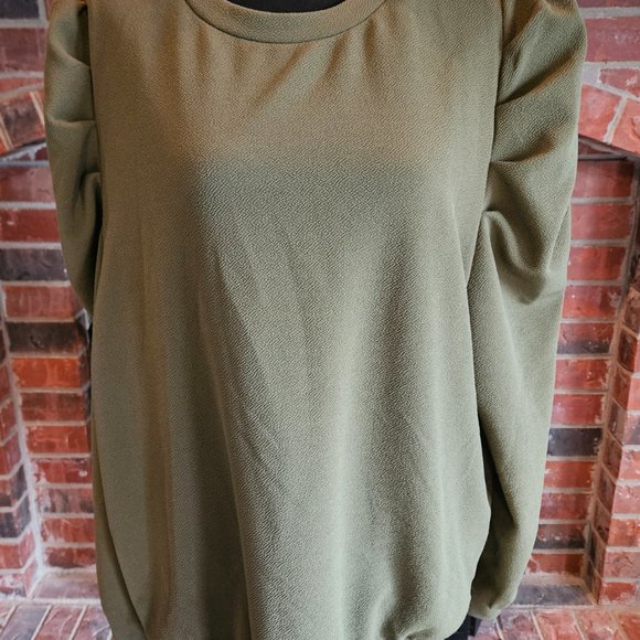 Unknown Brand, Army Green Blouse with Puffy Sleeves. Very Soft and Light. 2X - Picture 2 of 5